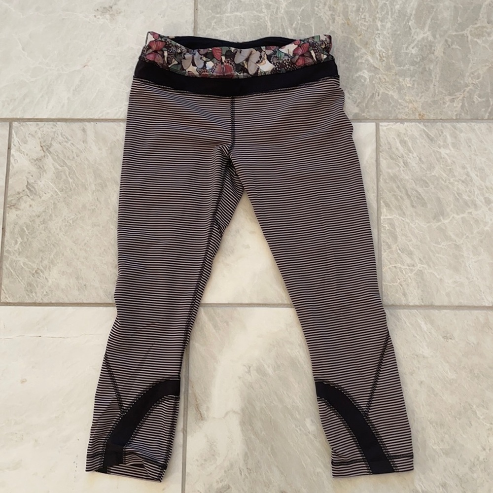 Lulu Run inspire crop size 6 23”